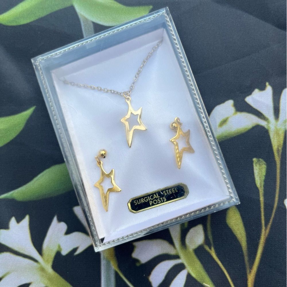 Vintage? Asymmetrical Star Gold-tone Jewelry Set Necklace & Earrings Steel